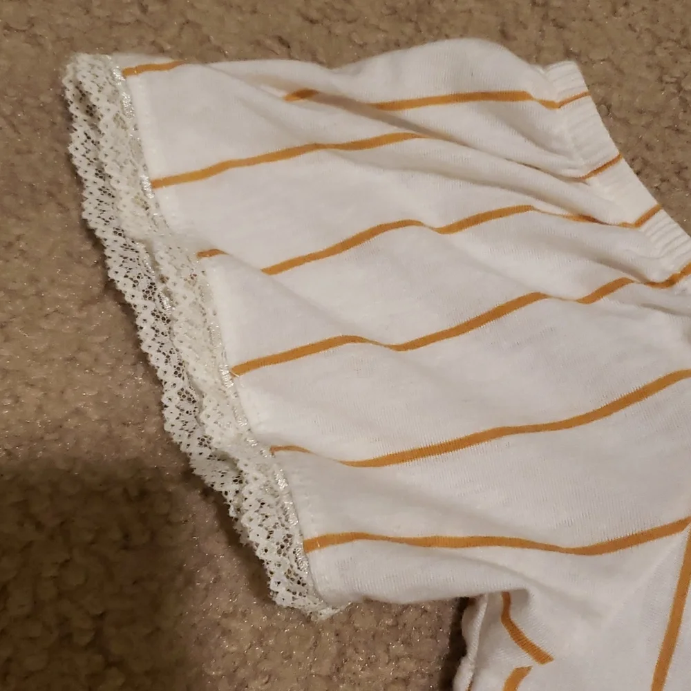 American Eagle Cold Off the Shoulder Top - Picture 3 of 4